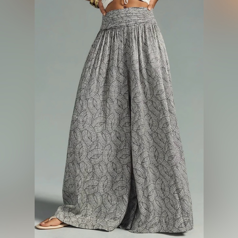 Anthropologie Carbon Patterned High Rise Wide-Leg Pants (L best fit 10)